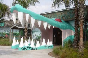 Gatorland entrance