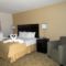 Clarion Inn Suites Orlando bedrom