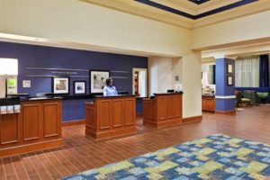 Hampton Inn Suites Orlando desk