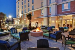 Hampton Inn Suites Orlando patio